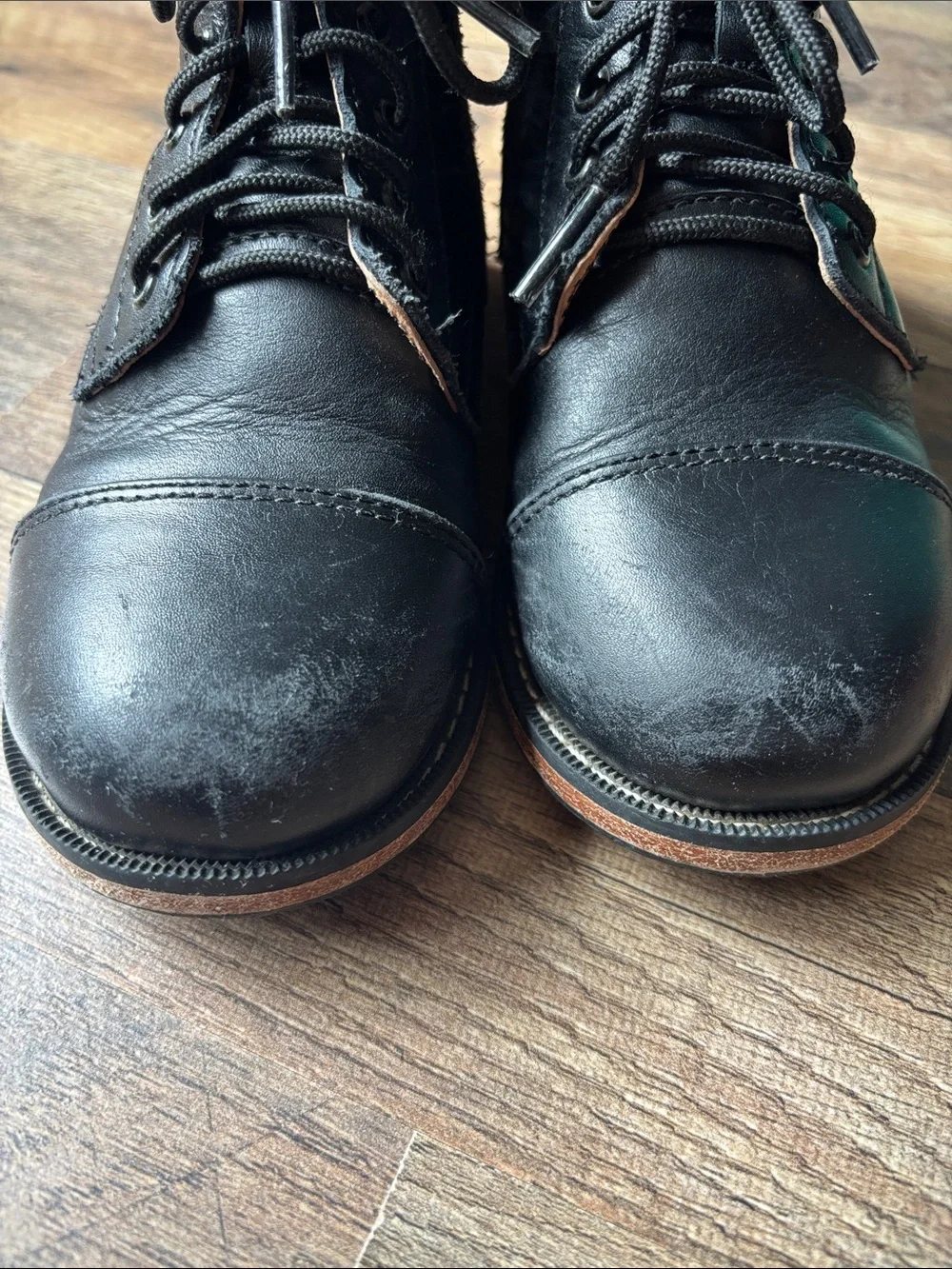 Mikoleon Black Leather Heirloom Luxe Side Zip Boots size 11.5
